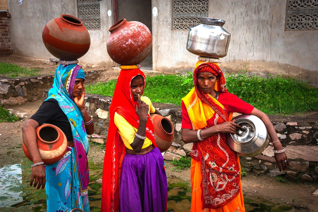 Prie šulinio, Indija